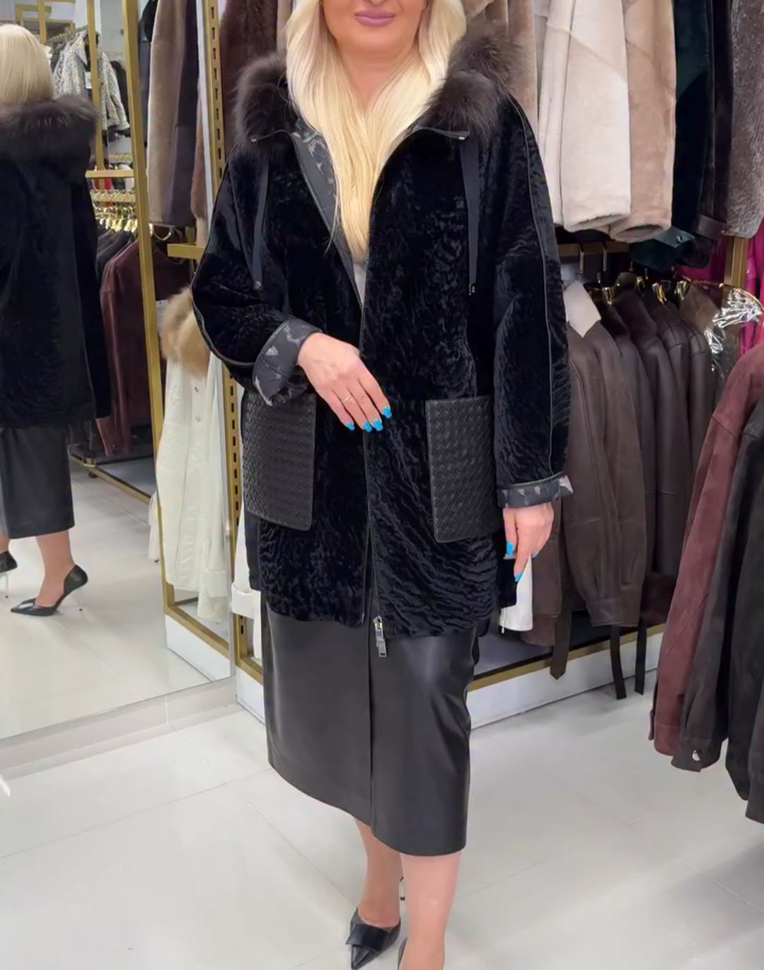 Leopard-Print Lining Black Faux Fur Jacket