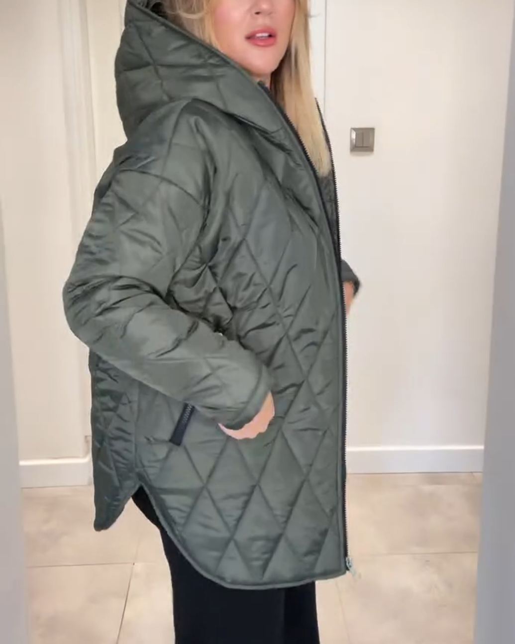 Olive Green Diamond-Quilted Hooded Down Jacket