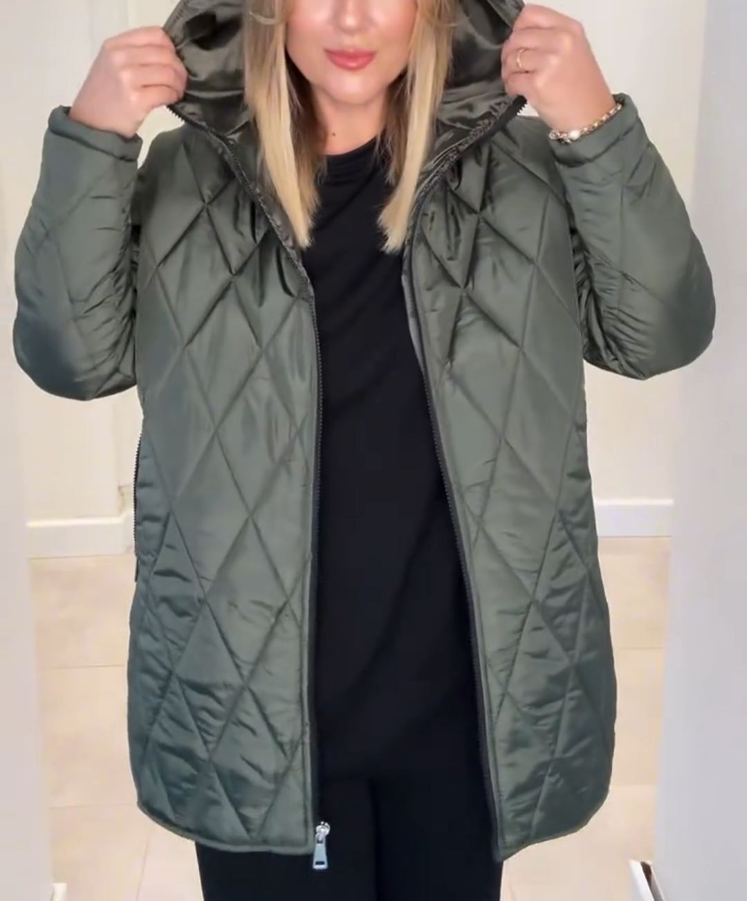 Olive Green Diamond-Quilted Hooded Down Jacket