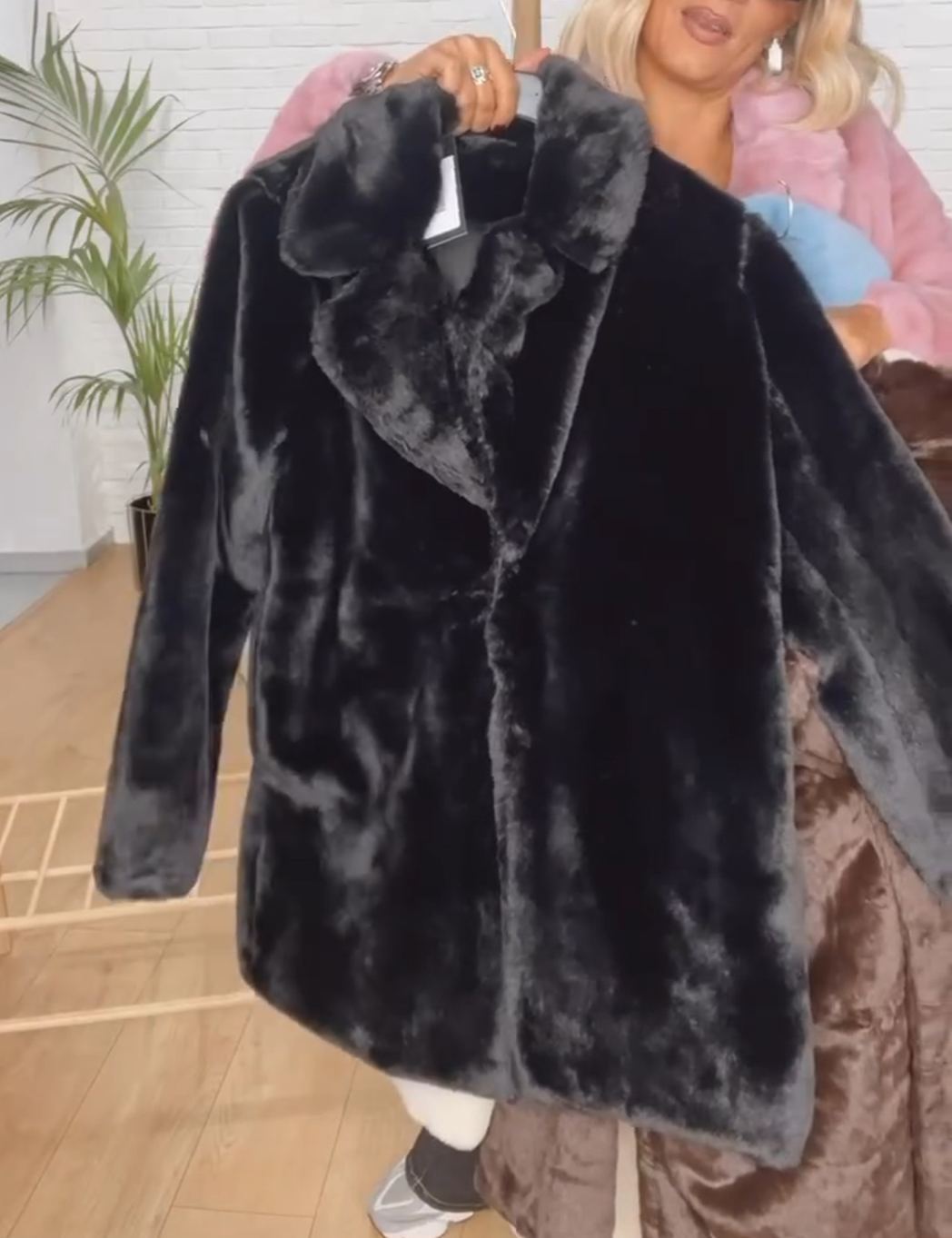 Fashion Age-Reducing Soft-Tone Faux Fur Coat