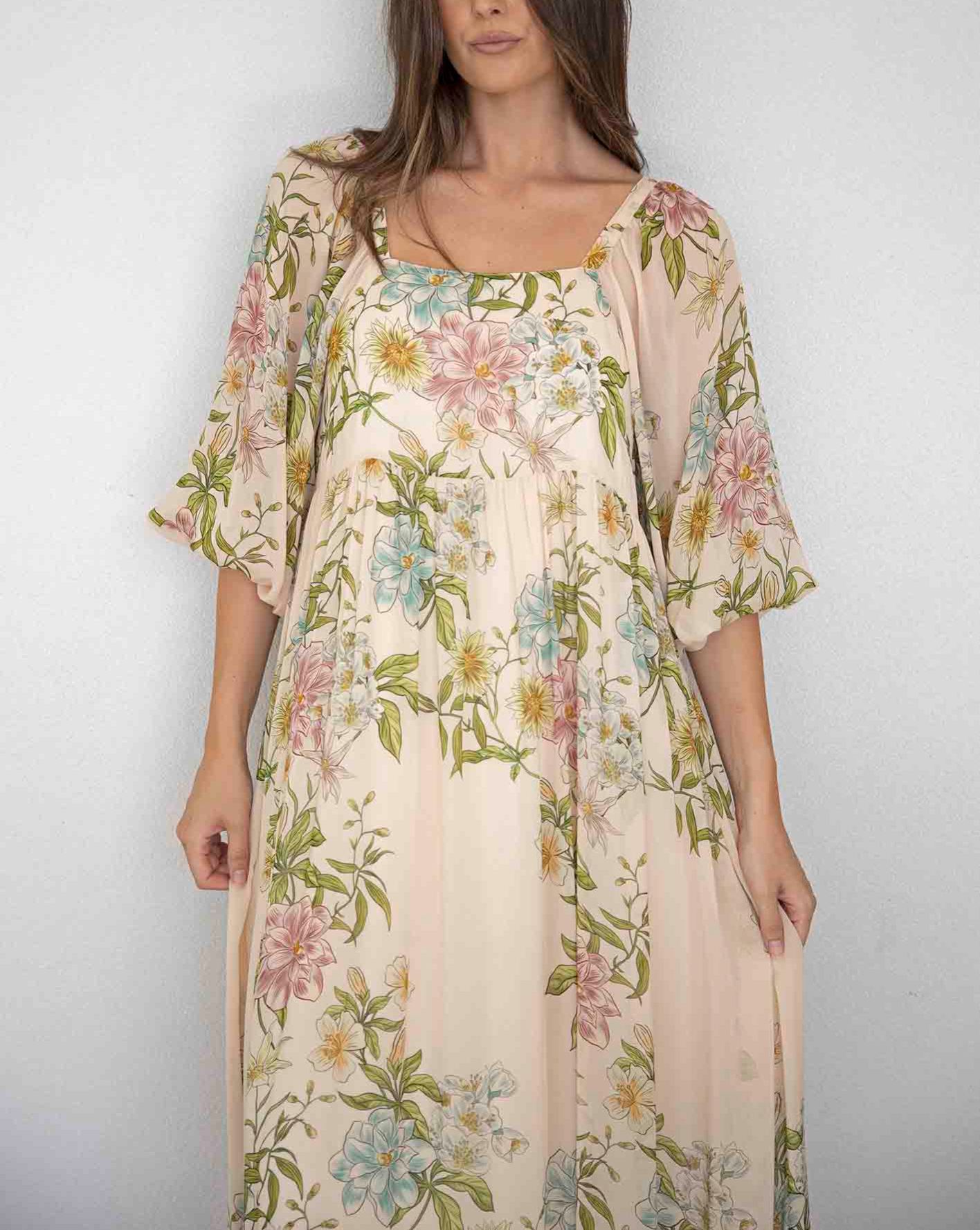 Momento Cream Floral Square Neck Maxi Dress