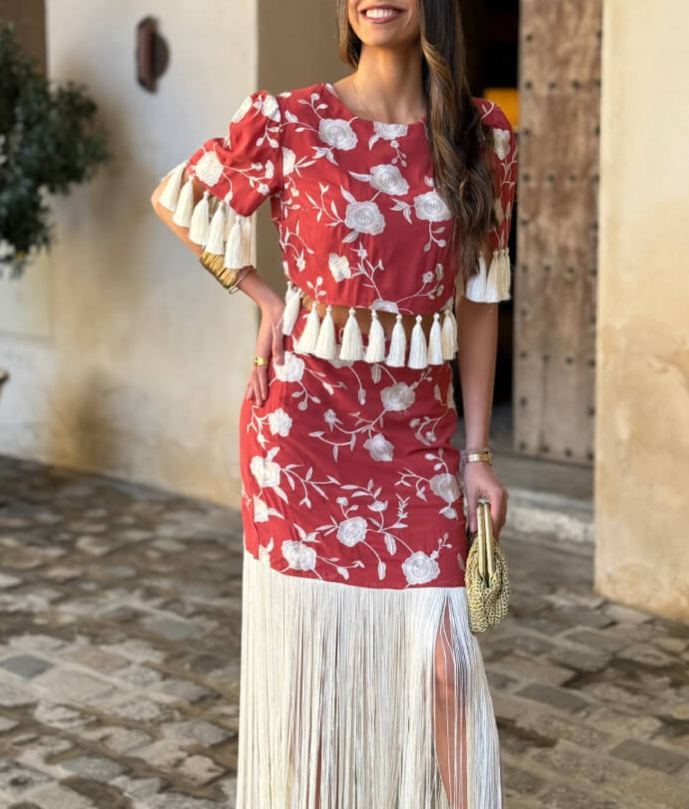 Lola set reddish tile