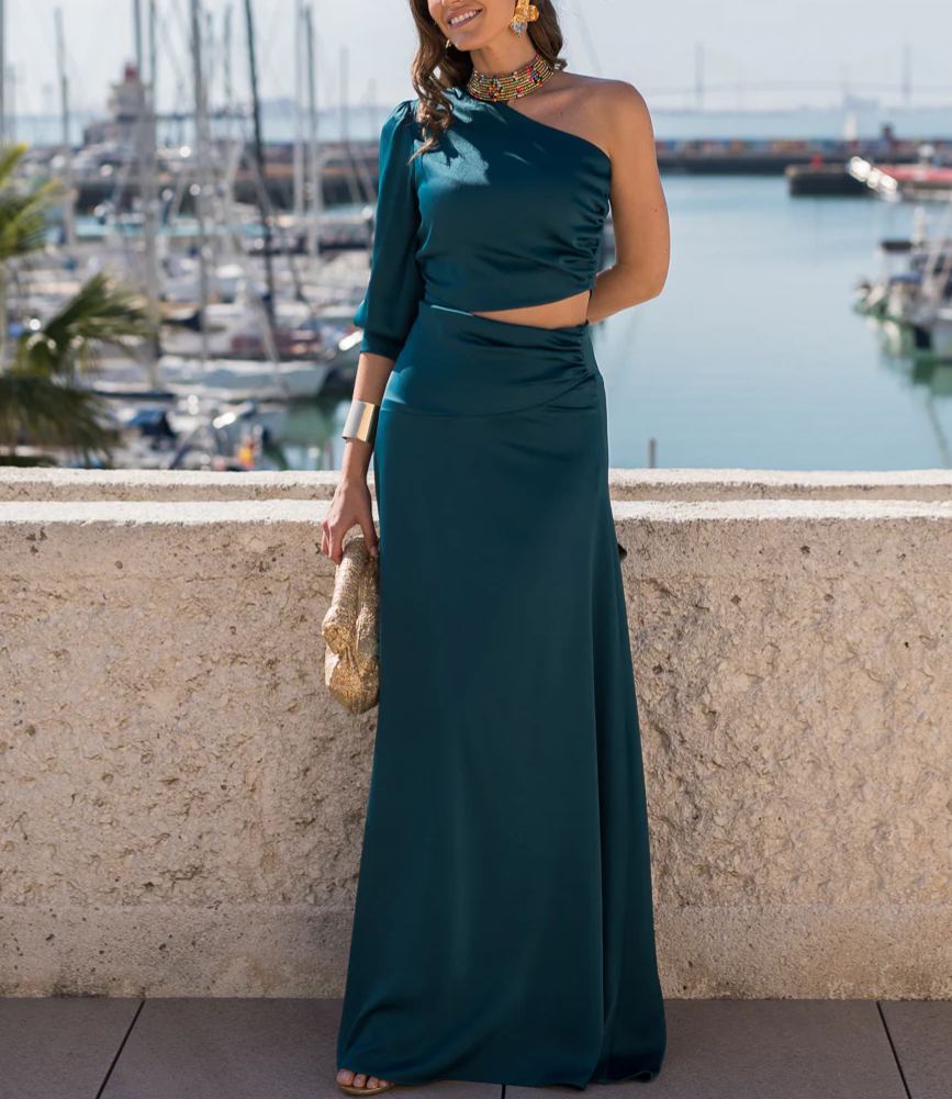 Long dress with asymmetrical neckline and cut-out in green