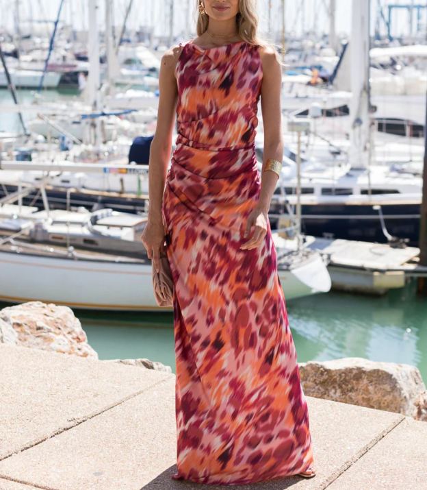 Long dress with a crisscross back.