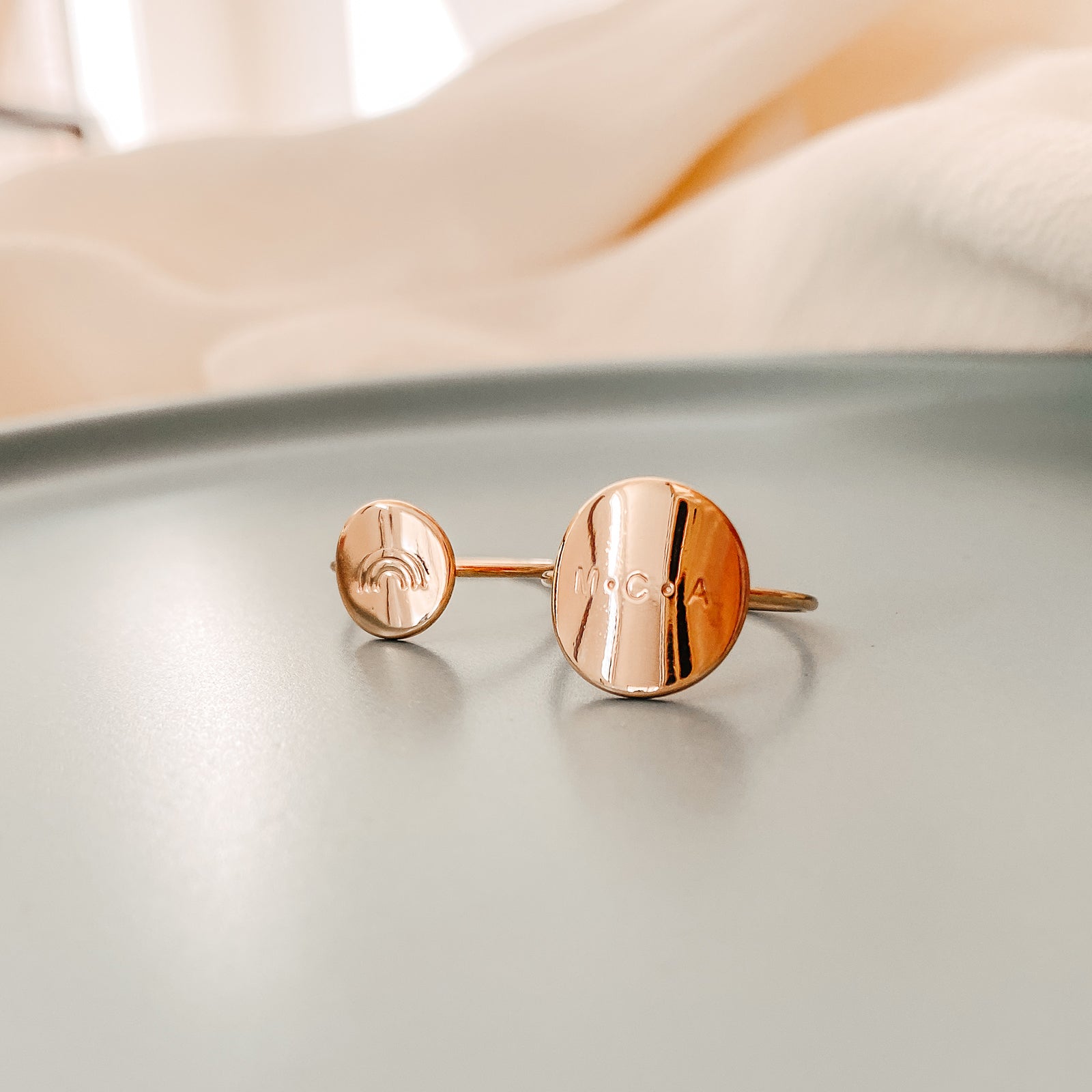 Sofia • Small Pendant Ring