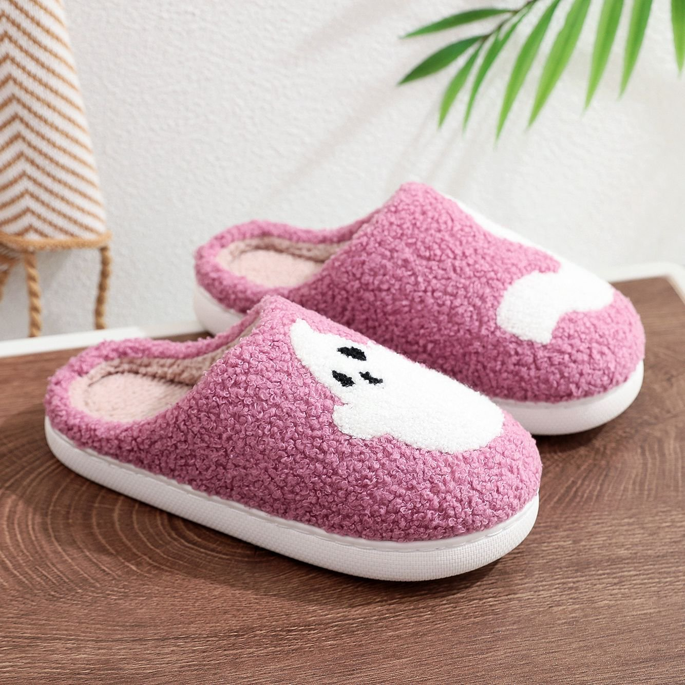 Cute Ghost Print Plush Halloween Slippers
