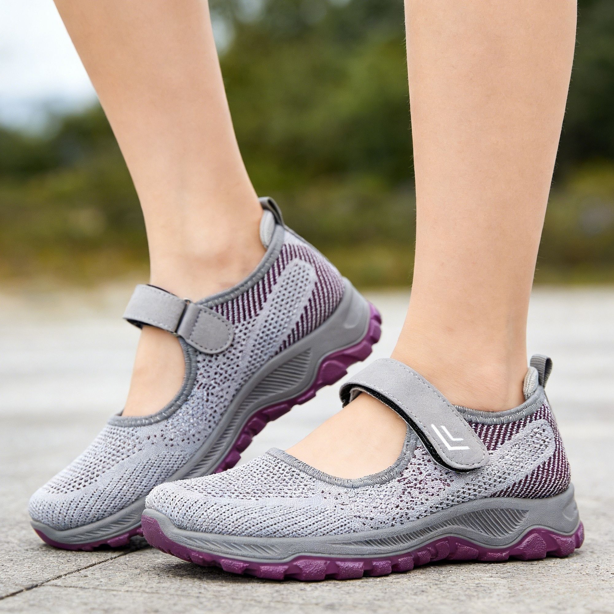 BERANMEY Women‘s Slip-On Walking Shoes