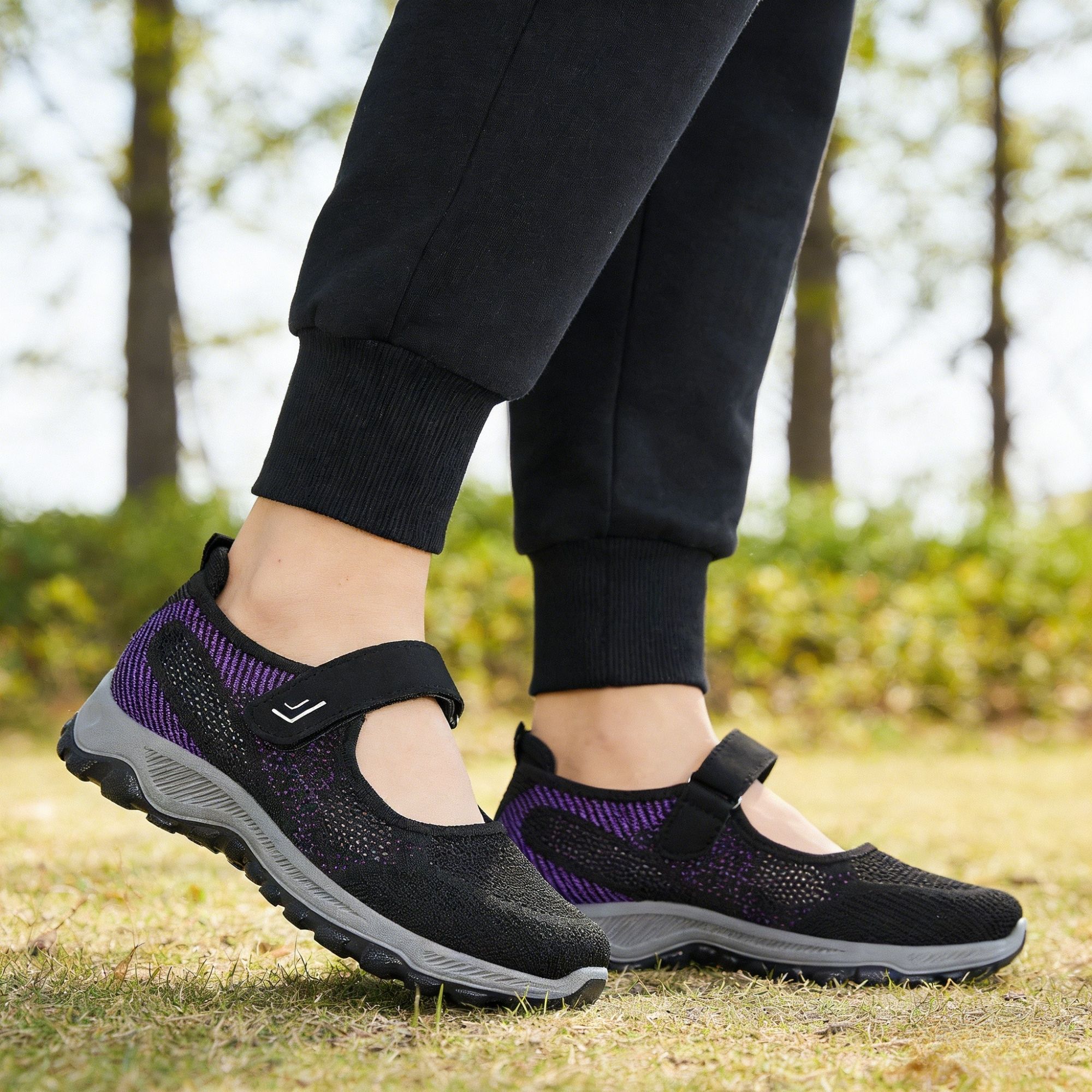 BERANMEY Women‘s Slip-On Walking Shoes