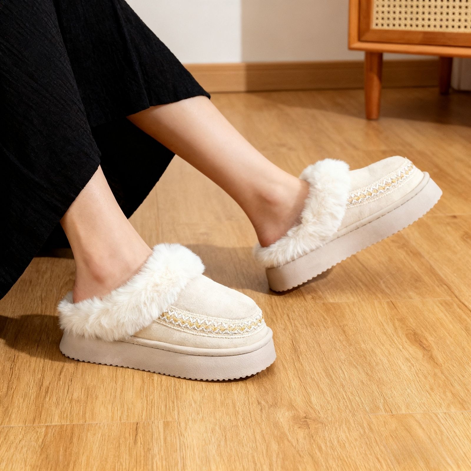  Women's House Slippers with Hard Sole & Memory Foam Unisex