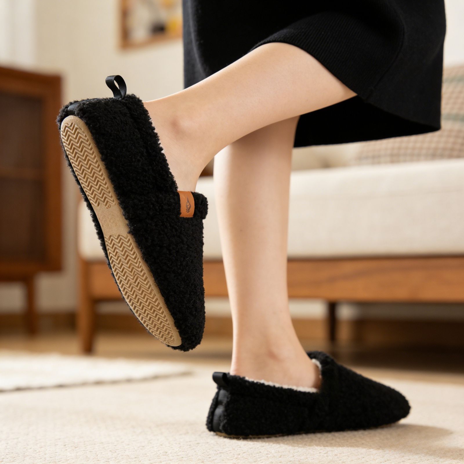 BERANMEY  Soft Memory Foam Slippers for Women and Men