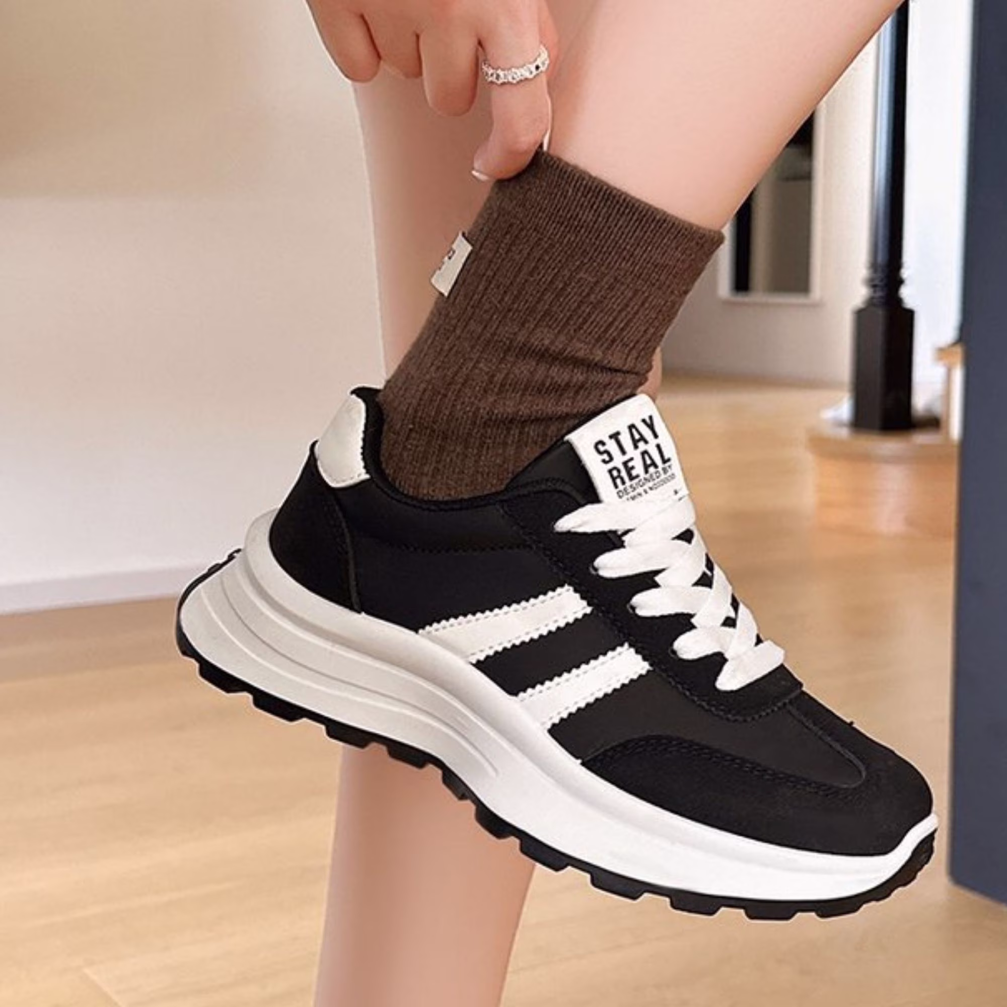 Women's Chunky Platform Retro Fashion Sneakers