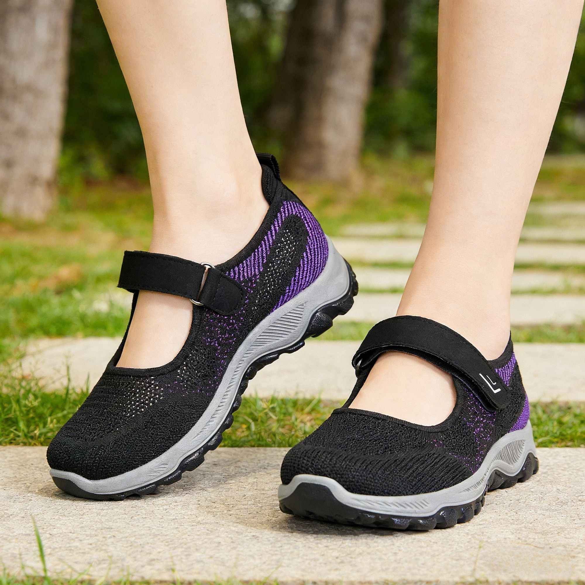 BERANMEY Women‘s Slip-On Walking Shoes