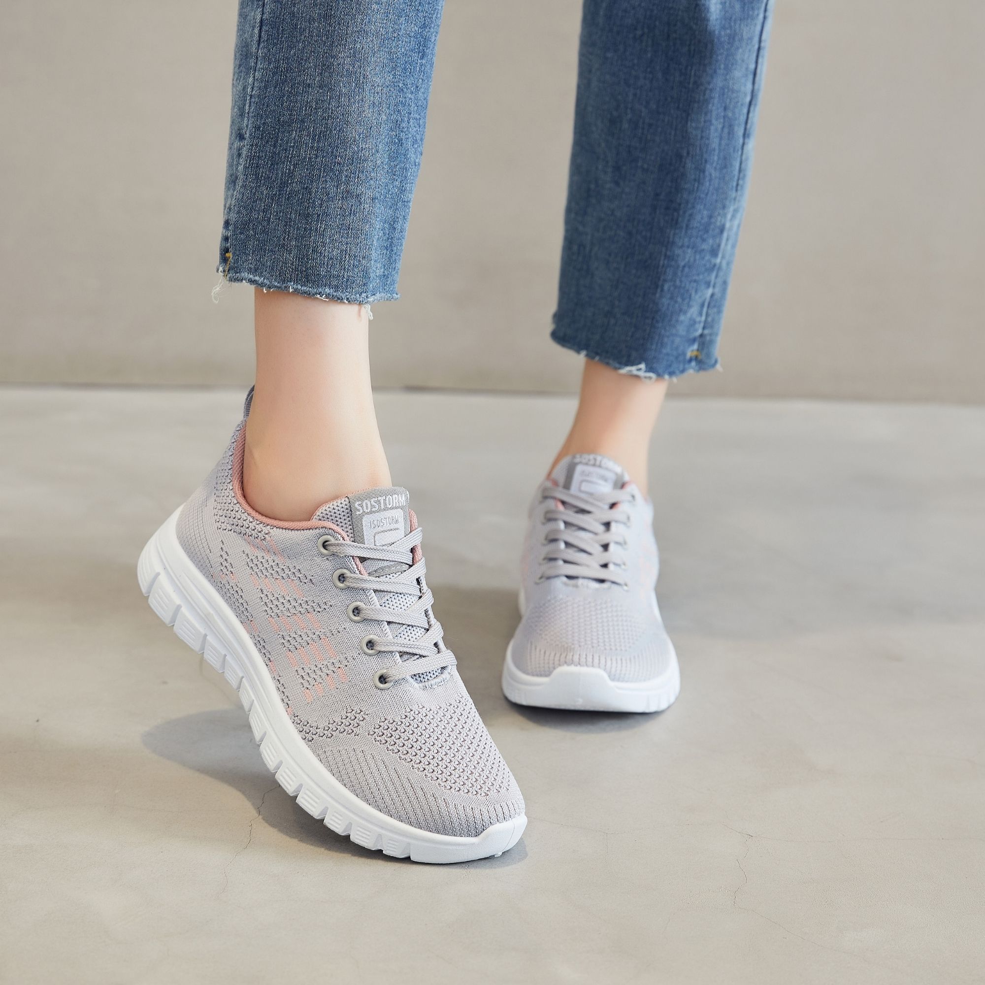 BERANMEY Sneakers for Women Lightweight Slip-On Sneakers 