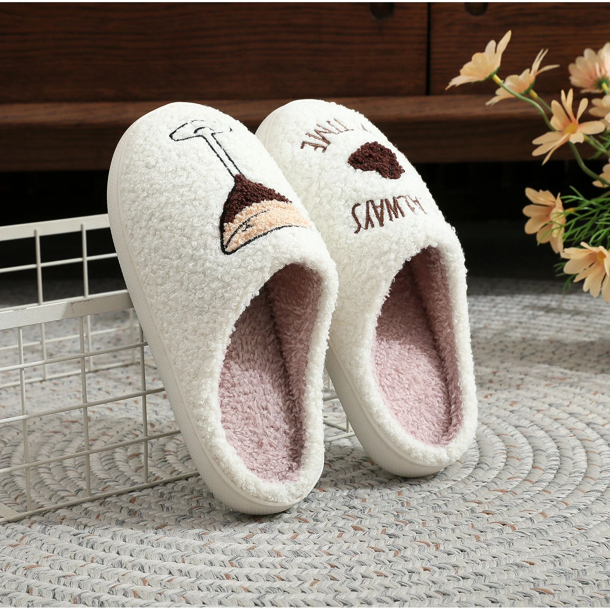 BERANMEY Women's Christmas Slippers with Embroidered Berry 