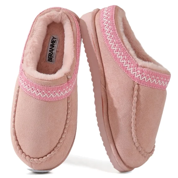 Moccasin Slippers for Women and Men Cozy Slip On Womens Slippers Fuzzy Platform Warm Non Slip House Slippers for Women