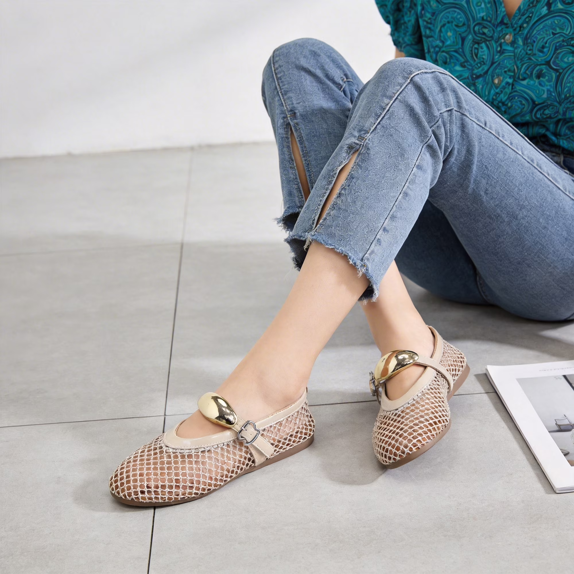 Women's Breathable Closed Toe Mesh Sandals