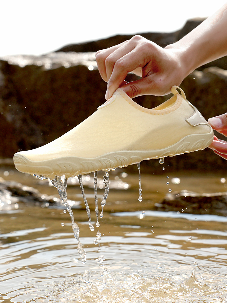  Casual Hiking Barefoot Shoes Soft Water Shoes 