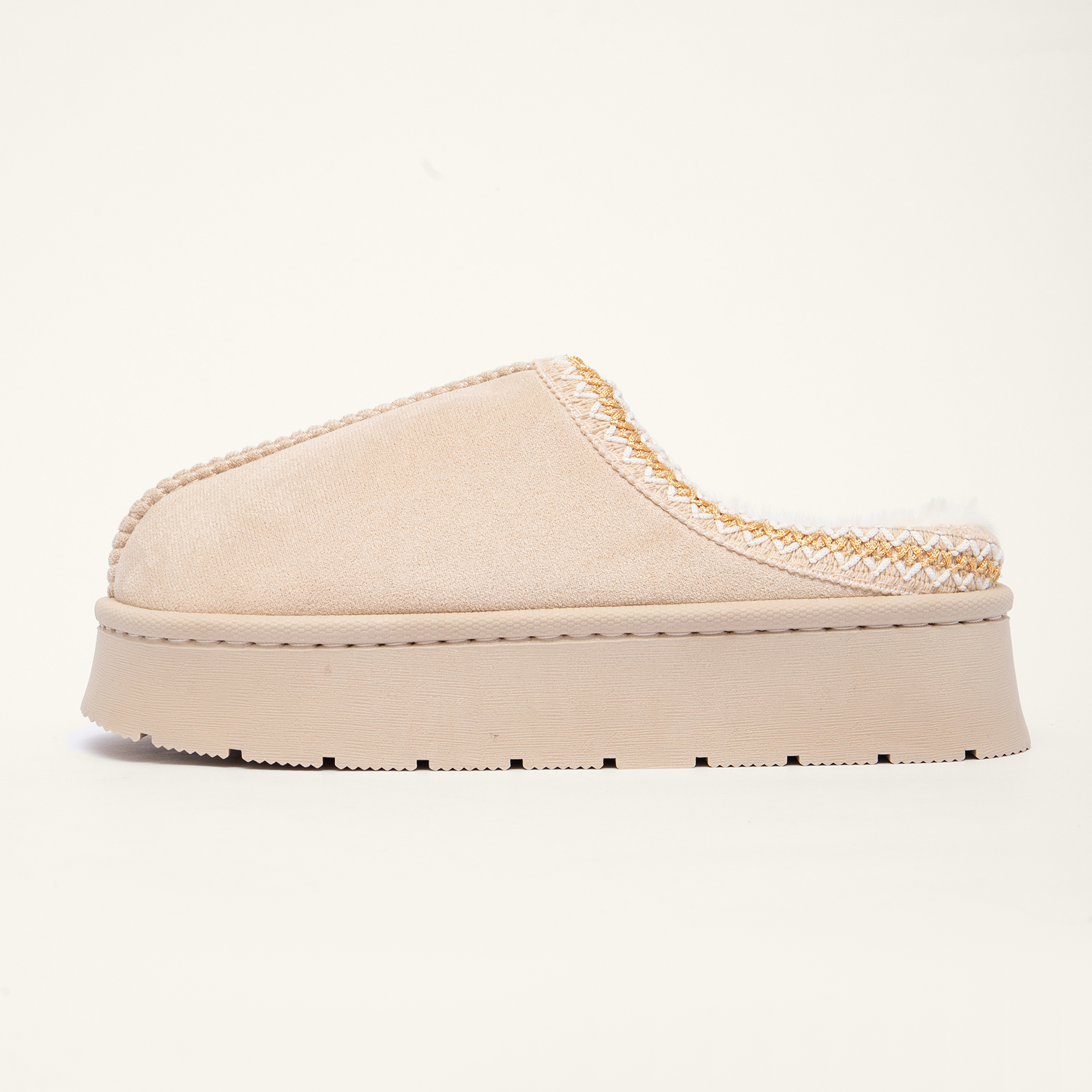 Cozy Platform Fuzzy Slippers for Women and Men Short Ankle Slippers with Anti-Slip Sole 