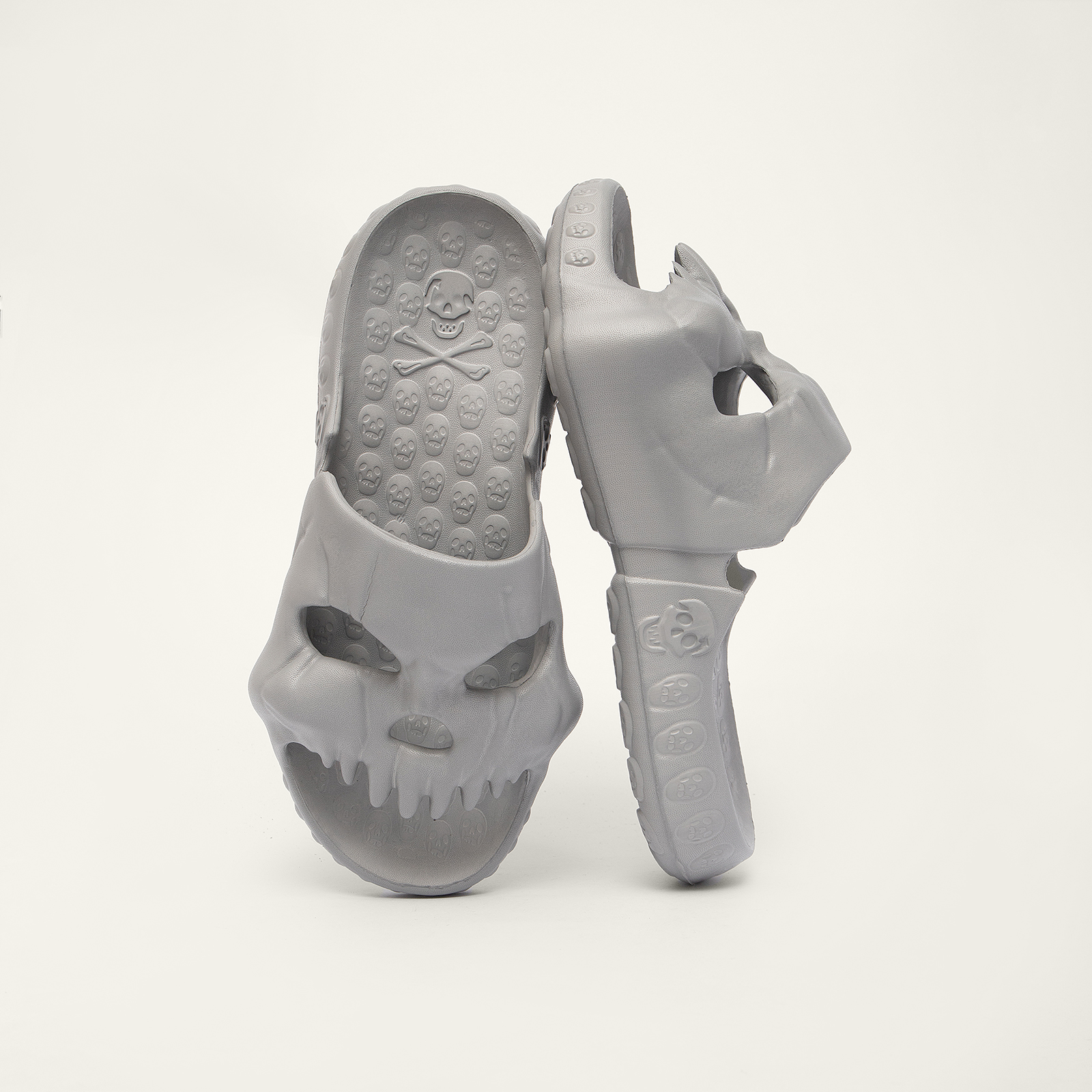 Cloud Cushioned Skull Slippers with Thick Anti Slip Sole