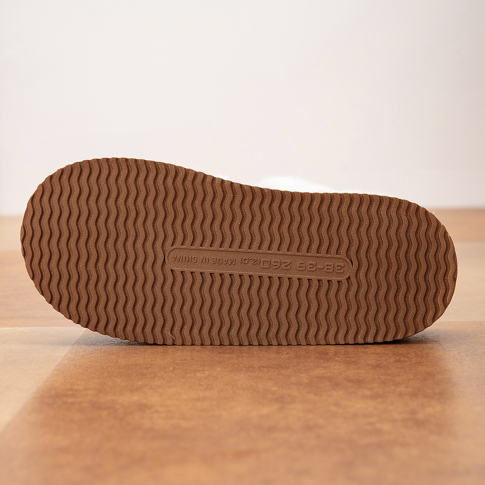 Cozy Platform Fuzzy Slippers for Women and Men Short Ankle Slippers