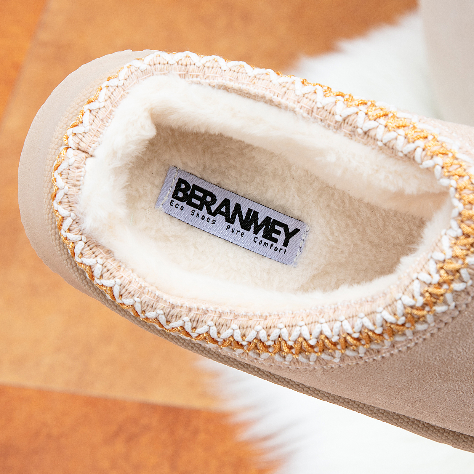 Cozy Platform Fuzzy Slippers for Women and Men Short Ankle Slippers with Anti-Slip Sole 