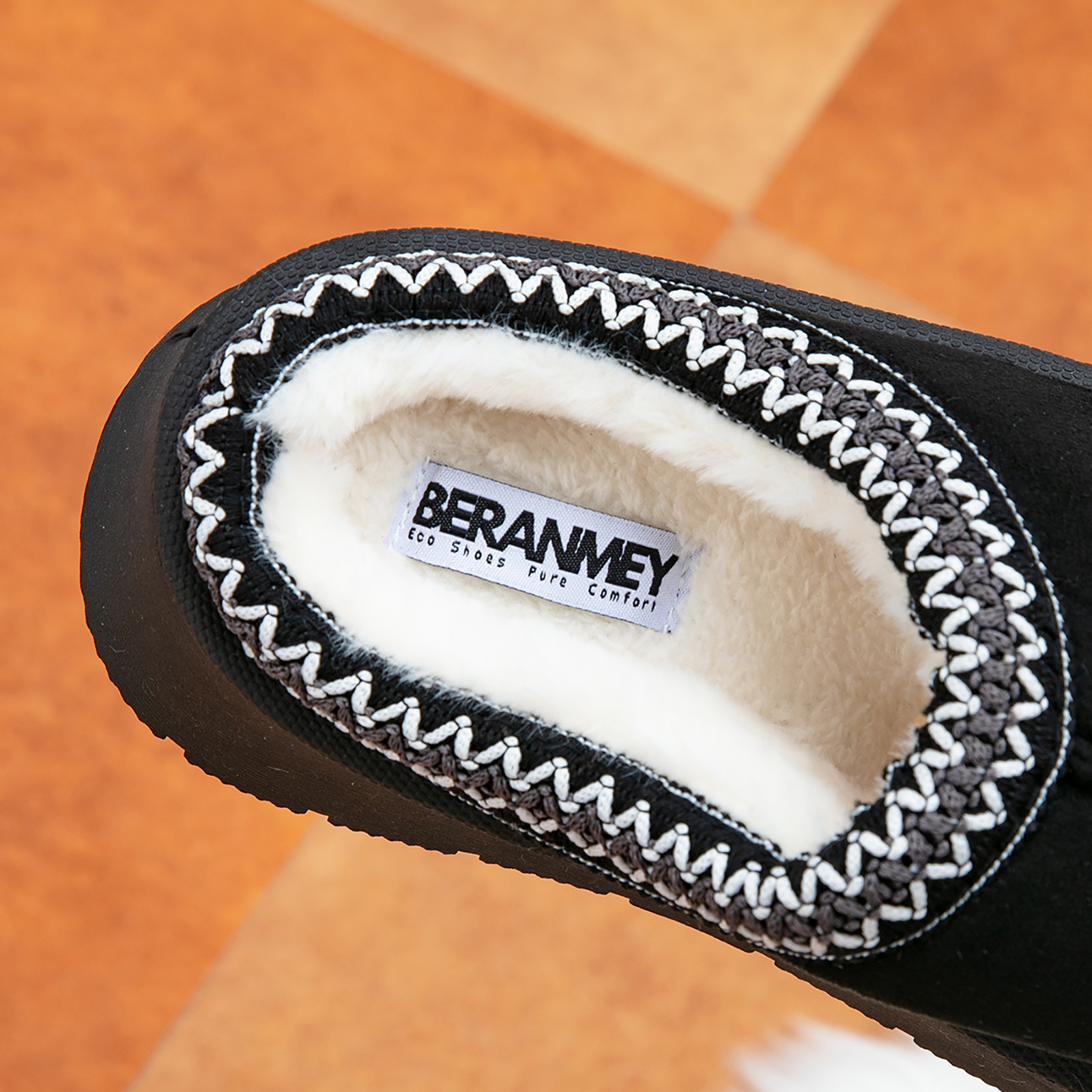 Cozy Platform Fuzzy Slippers for Women and Men Short Ankle Slippers with Anti-Slip Sole 