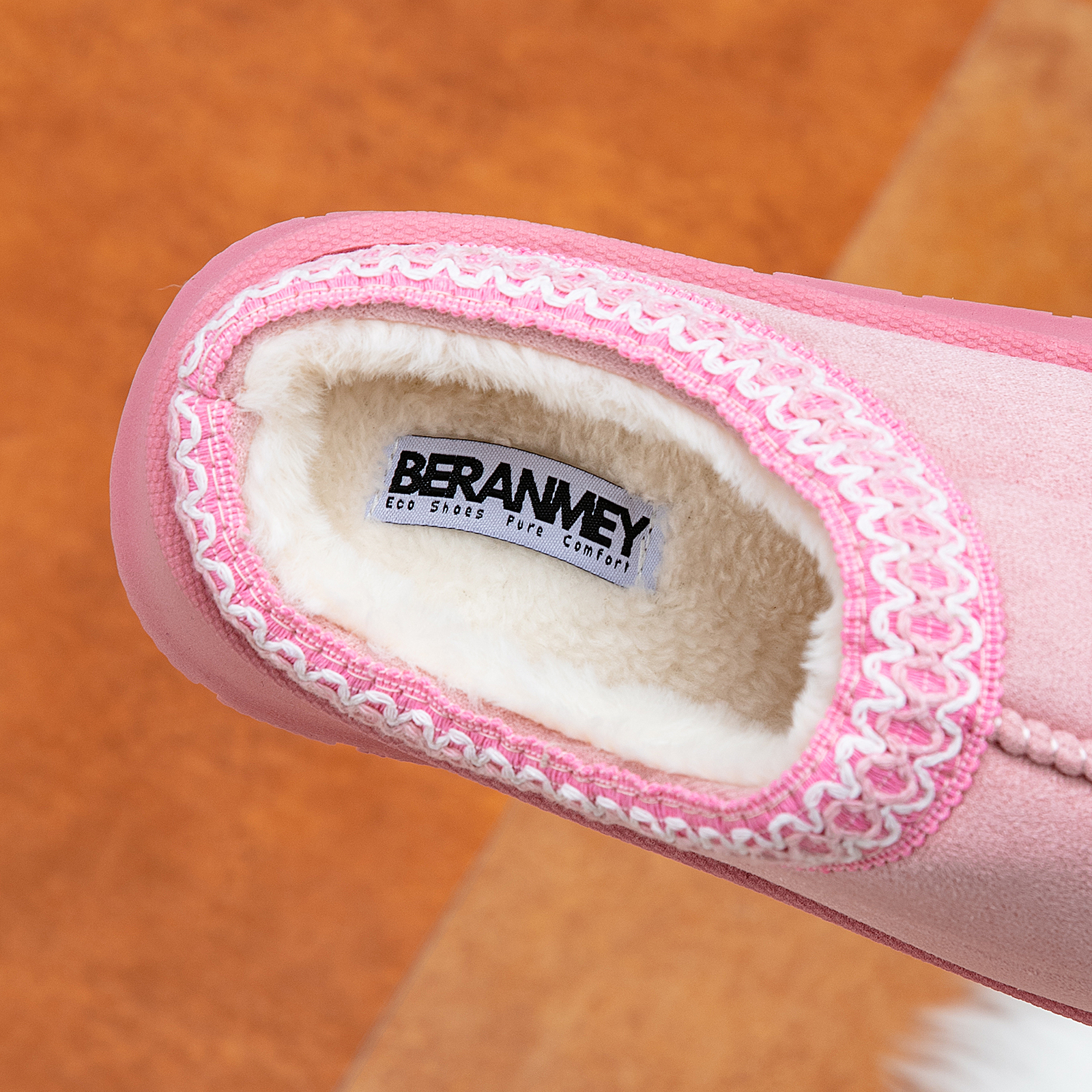 Cozy Platform Fuzzy Slippers for Women and Men Short Ankle Slippers with Anti-Slip Sole 