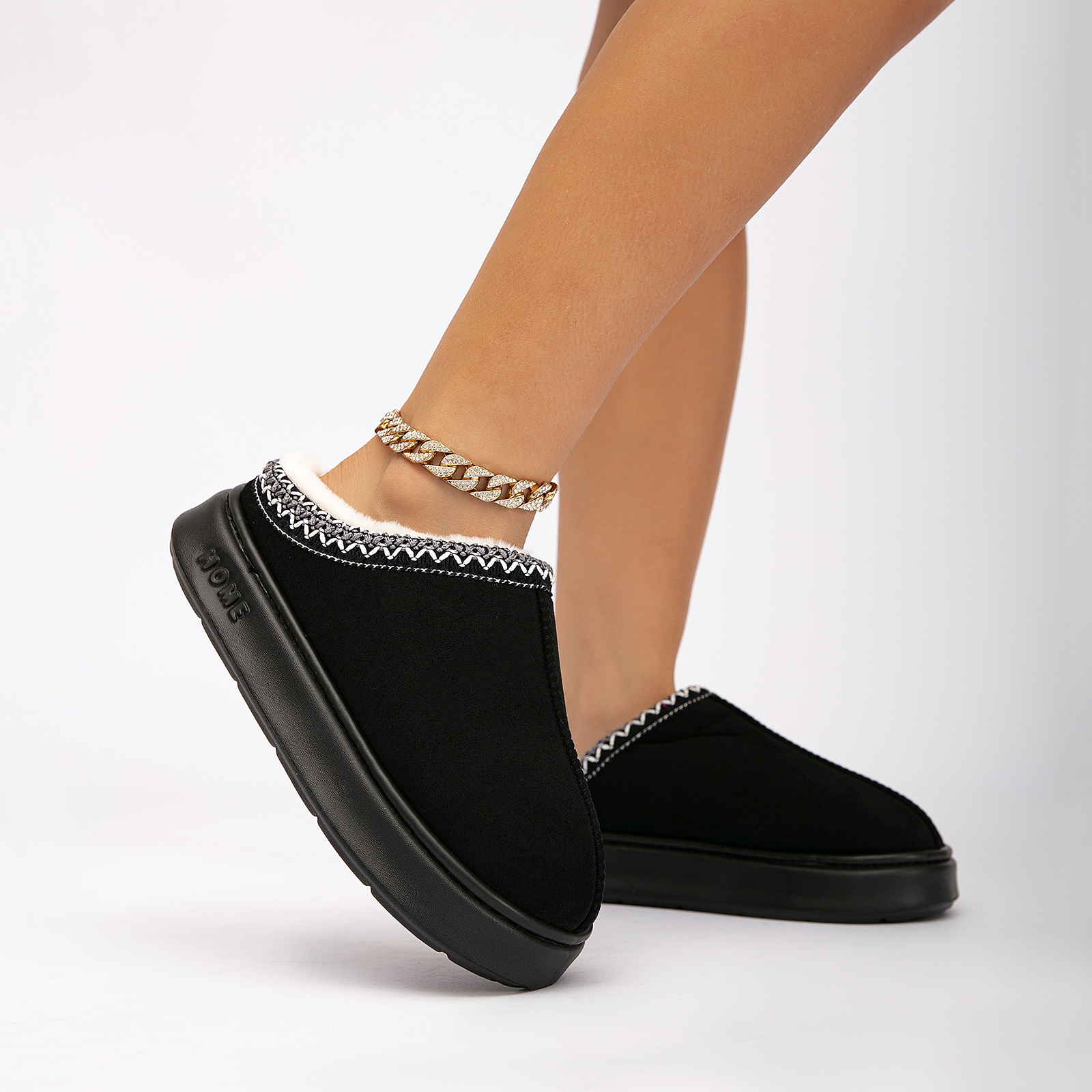 Cozy Platform Fuzzy Slippers for Women and Men Short Ankle Slippers with Anti-Slip Sole 