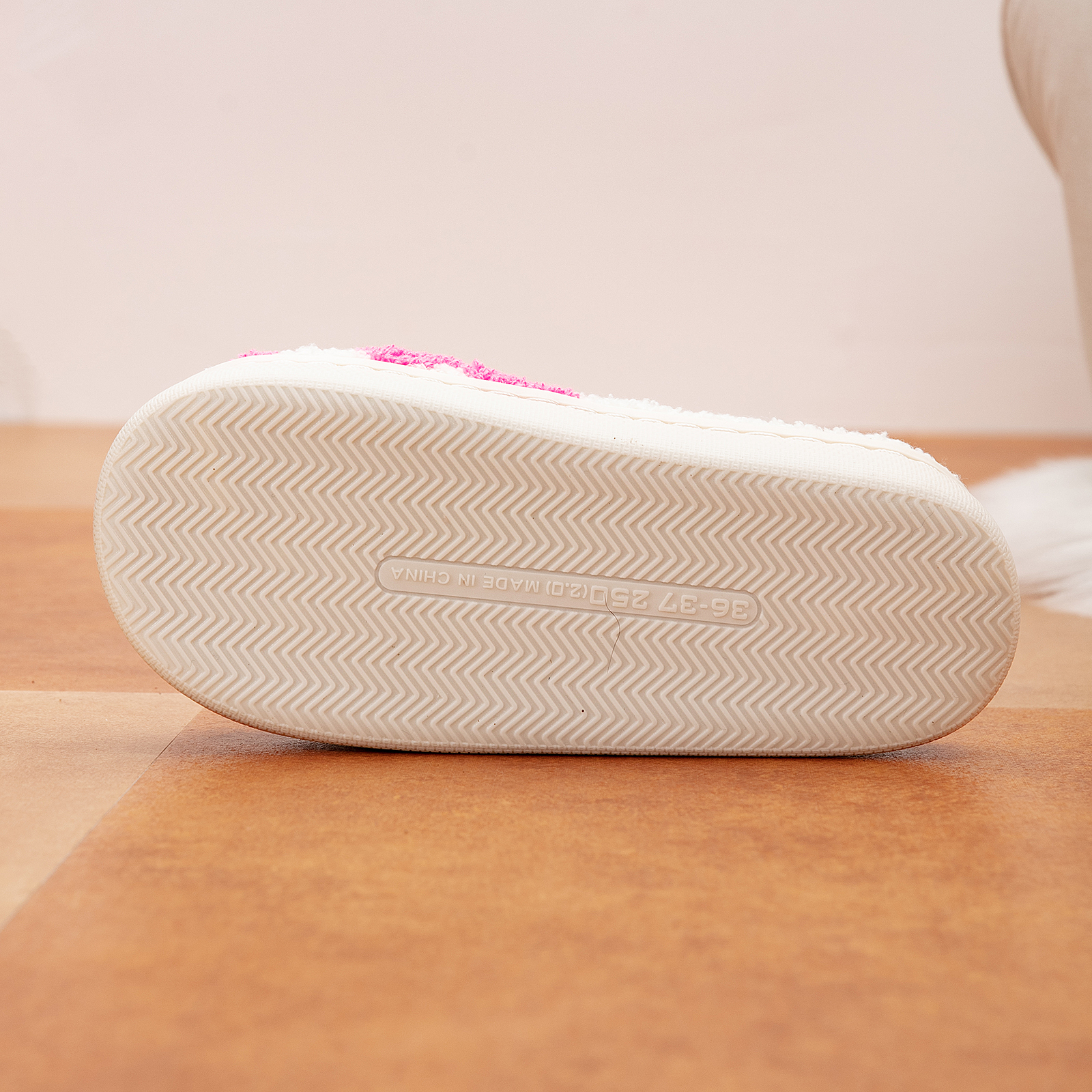 Slippers for Women Perfect Soft Plush Comfy Warm Slip-On Happy Face 