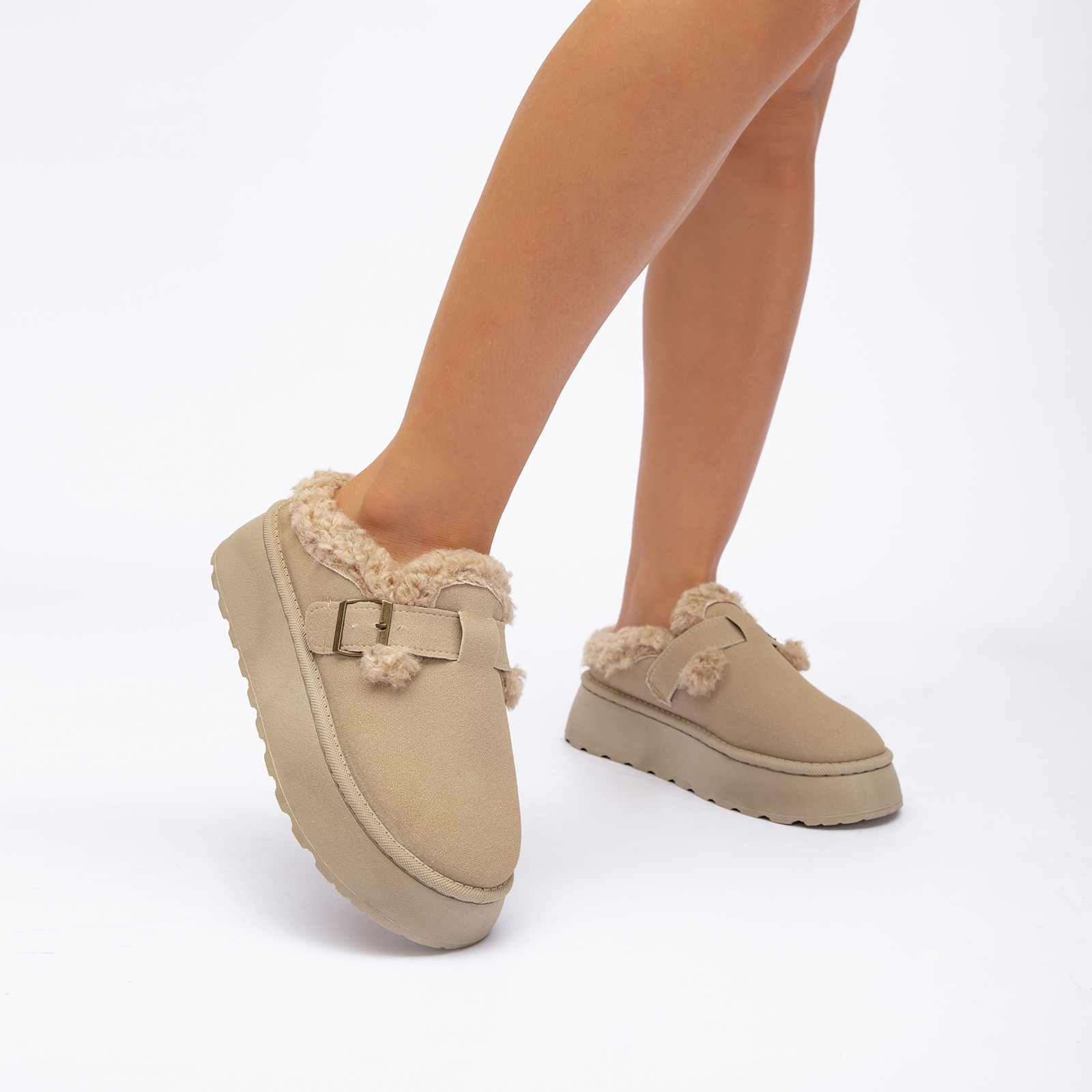  Fashionable Fall & Winter Thick-Soled Furry Slippers For Women Cozy Warm Cotton Booties 