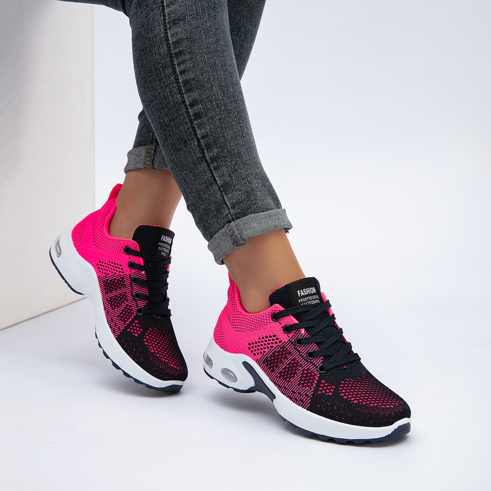 Women's Comfort Sneakers Lightweight Breathable Mesh Walking Shoes with Air Cushion