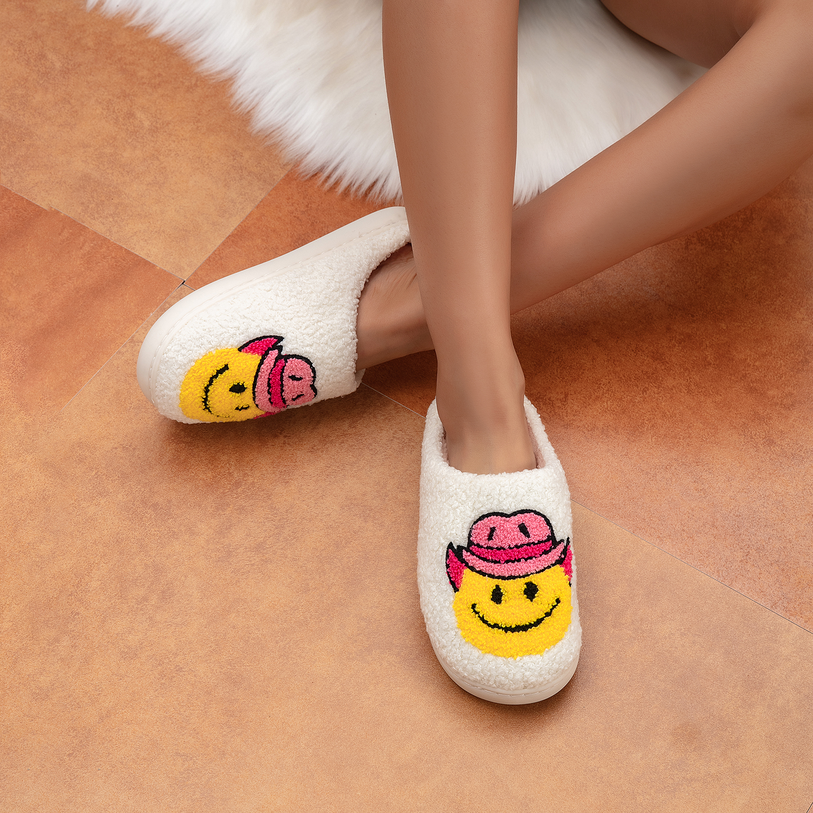 Soft Plush Comfy Cute Smile Face Slippers