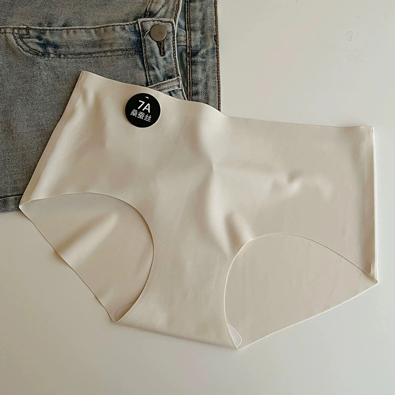 Skin-Friendly Ice Silk Seamless Women'S Underwear Summer High Elasticity Solid Briefs Panties-RANBAO
