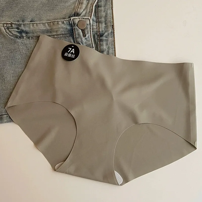 Skin-Friendly Ice Silk Seamless Women'S Underwear Summer High Elasticity Solid Briefs Panties-RANBAO