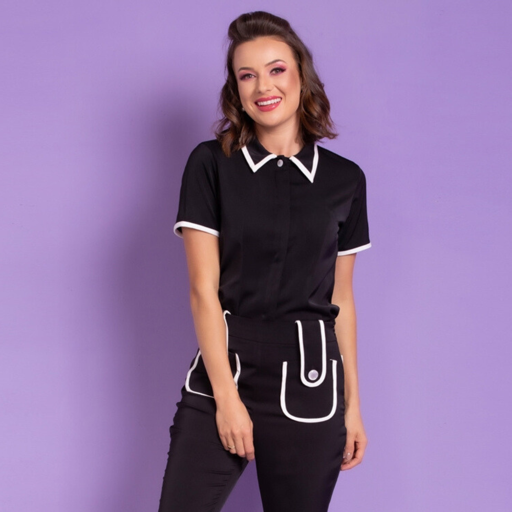 Women's Slim Fit Scrub Top with Pearl Button