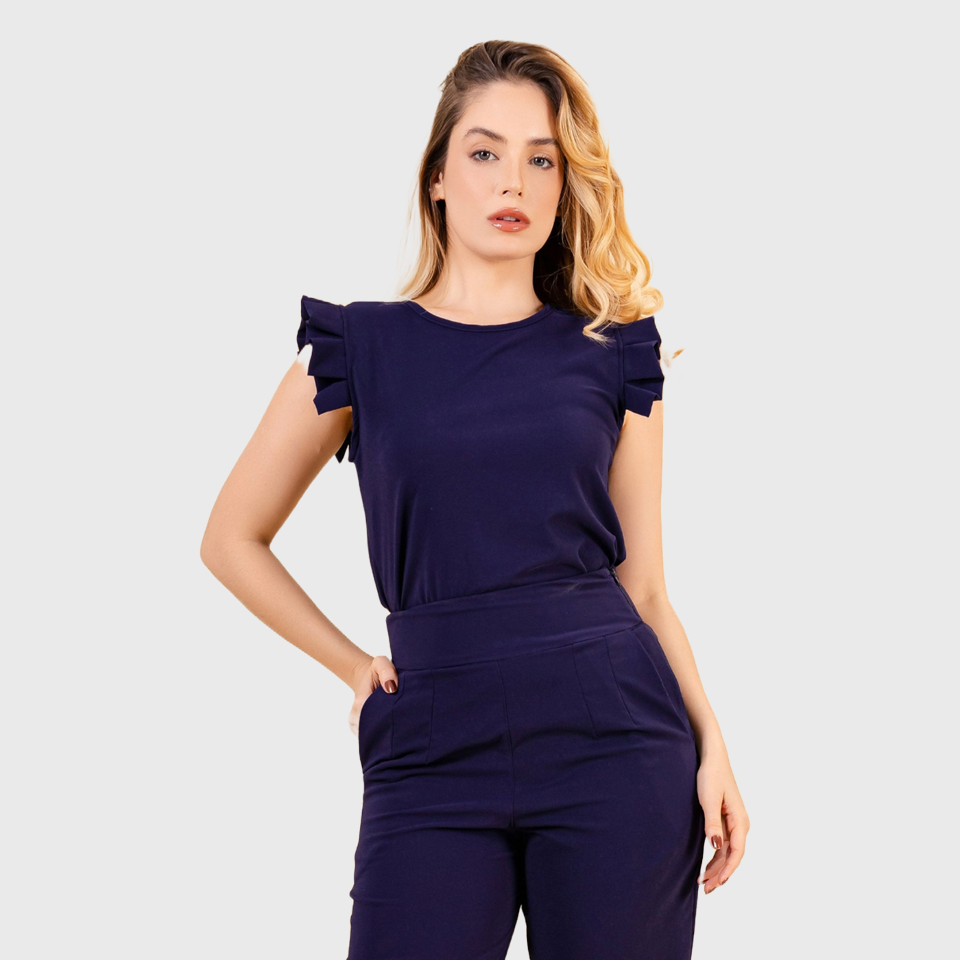 Women's Round Neck Ruffle Sleeve Tuckable Scrub Top