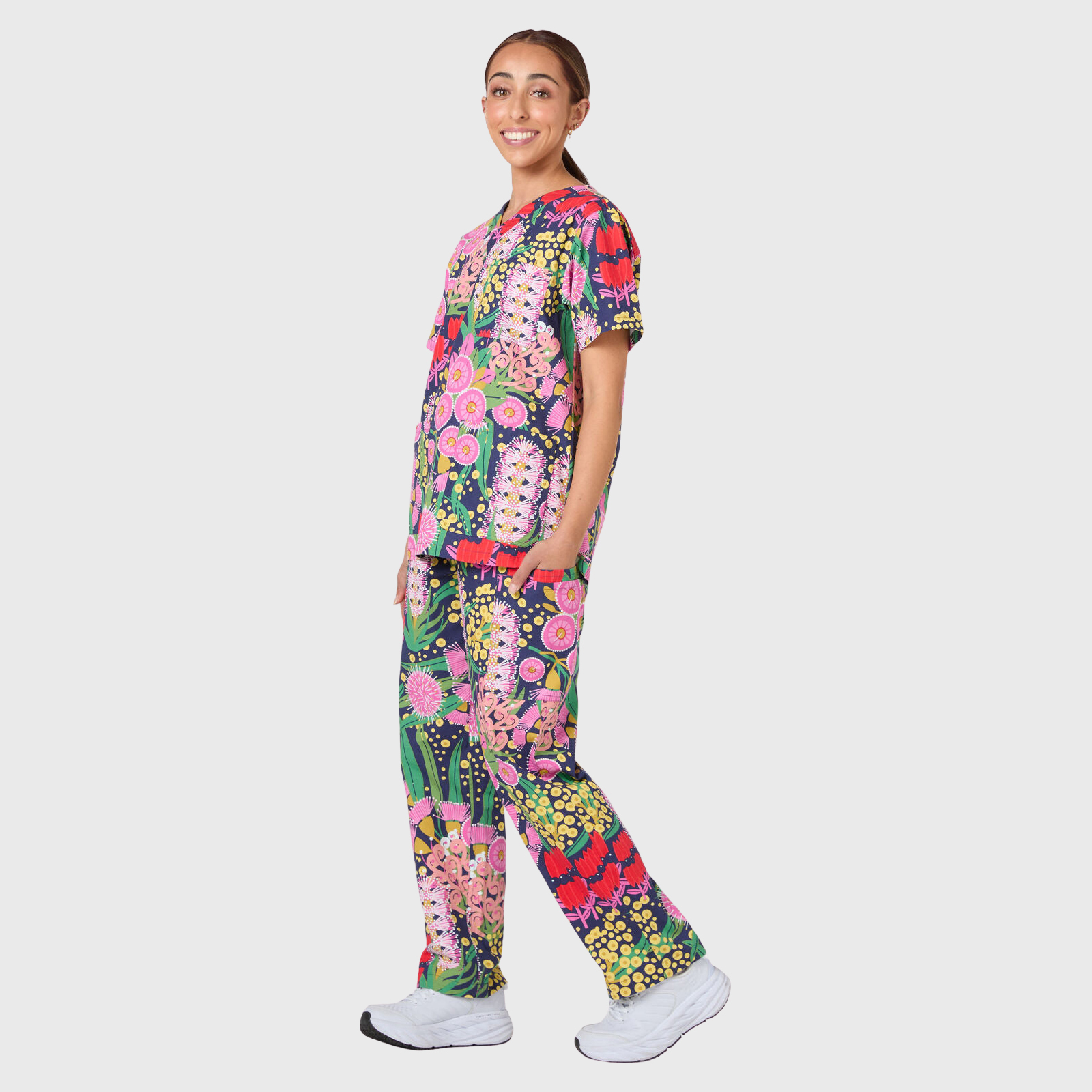 Women's Fantasy Flowers Printed Scrub Set NSP10