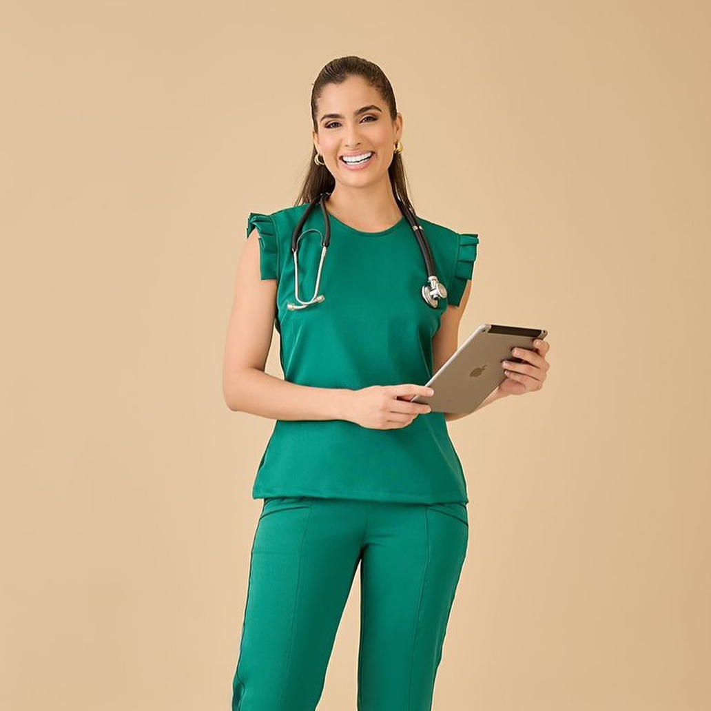 Women's Round Neck Pleated Sleeve Scrub Top™