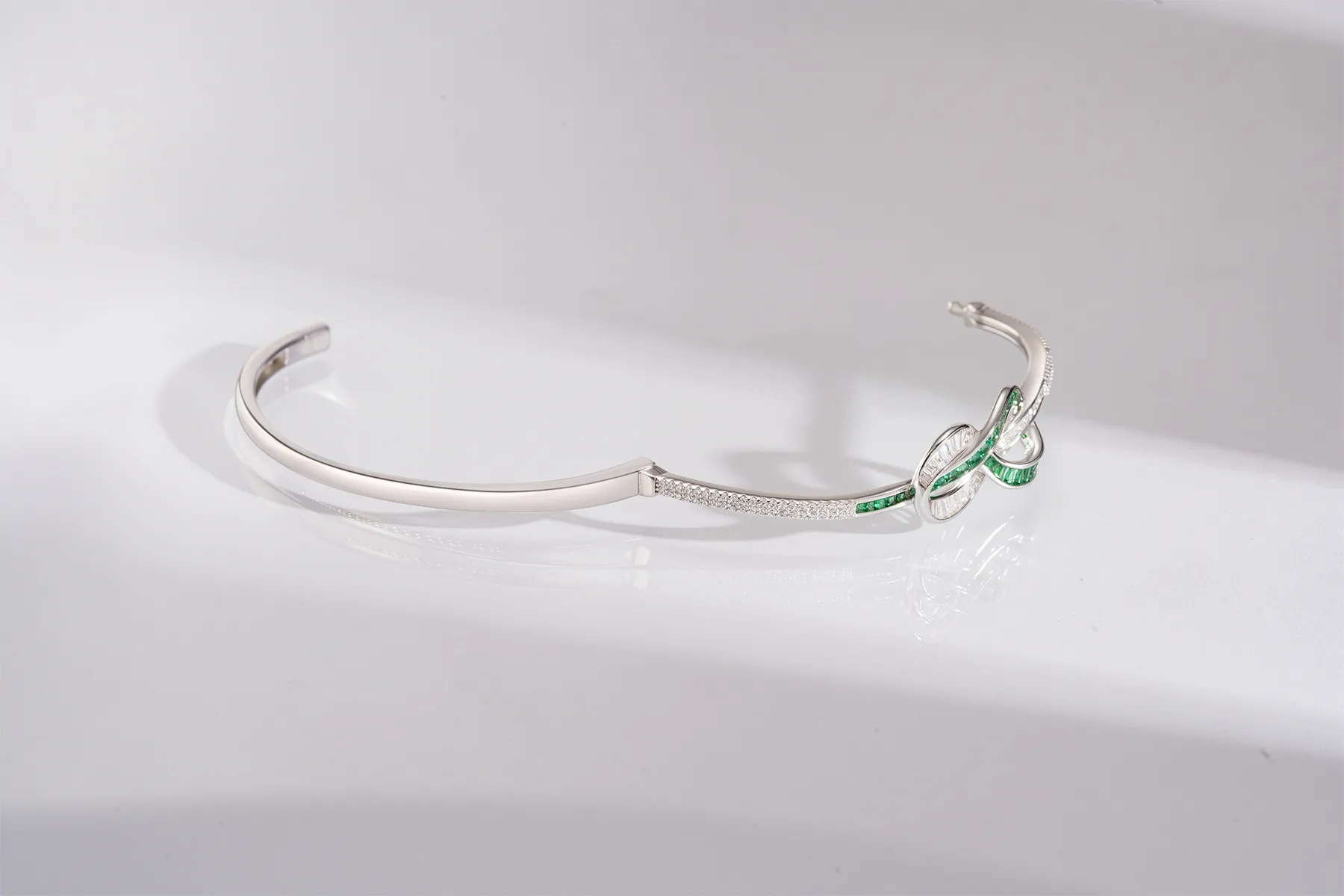 Emerald Infinity Symbol Bracelet