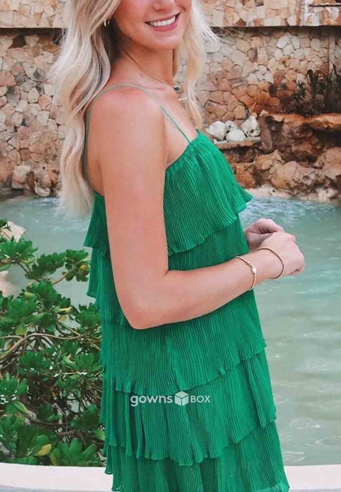 Spaghetti Straps Ruched Sleeveless Short Homecoming Dresses with Ruffles-GownsBox