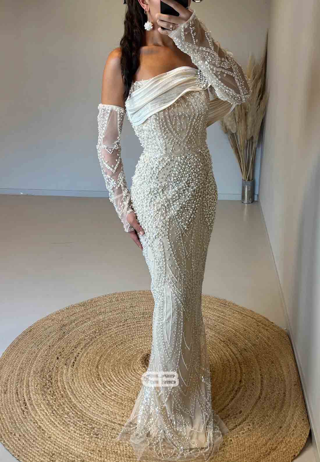 Off the Shoulder Long Sleeves Sheath Floor-Length Evening Gowns with Beading
