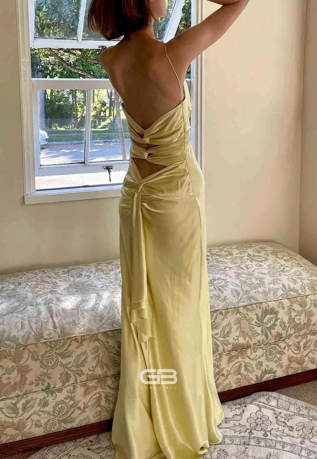 Chic Spaghetti Straps V-Neck Yellow Sheath Long Party Dress with Keyhole Back