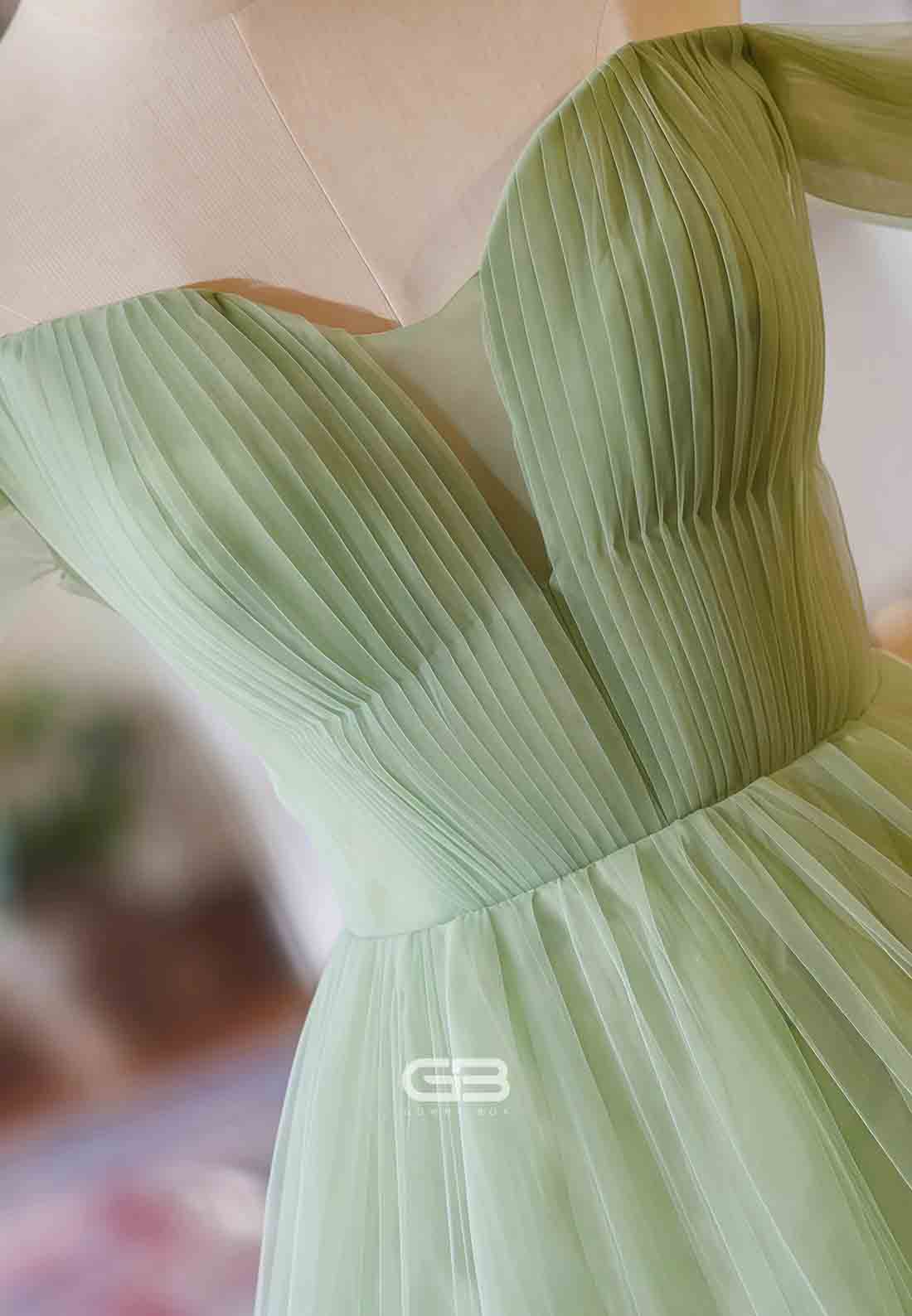 Princess Off the Shoulder 