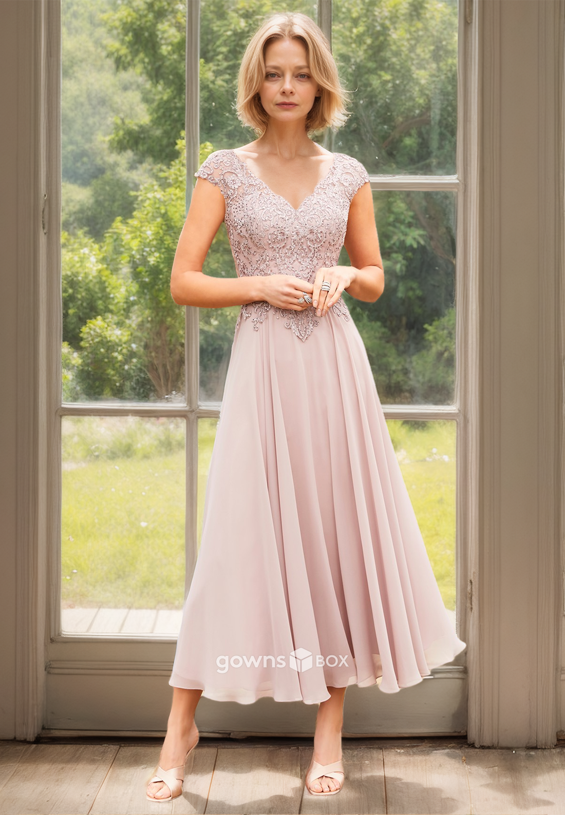 V-Neck Applique A-Line Tulle Sleeveless Wedding Guest Mother of the Bride Dress-GownsBox