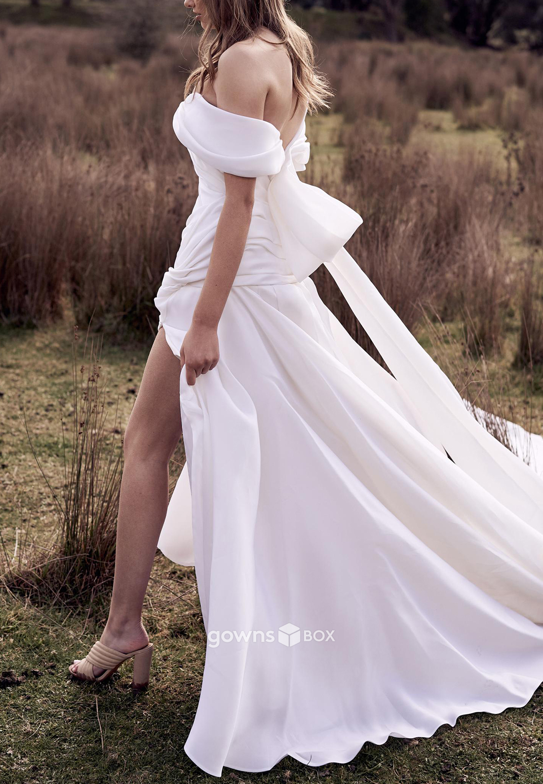 One Shoulder Tulle Pleated A-Line Side Slit Ruched Court Train Wedding Dresses 