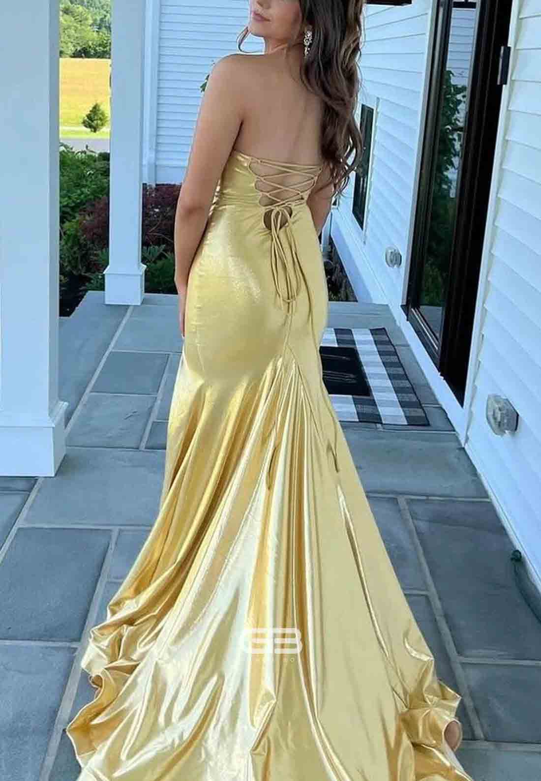 Leroy _ Mermaid Yellow V-Neck Metallic Long 