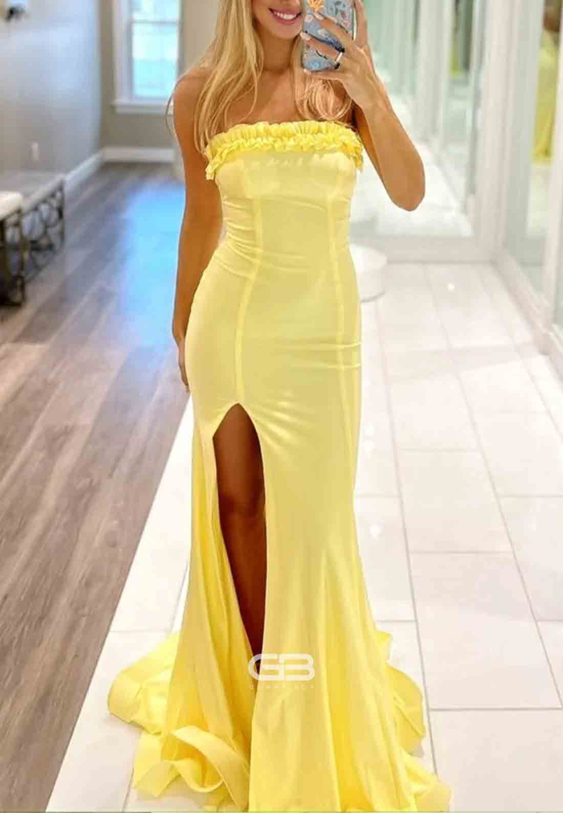 Red Spaghetti Straps Beading Sweetheart Mermaid Evening Gowns With Fea