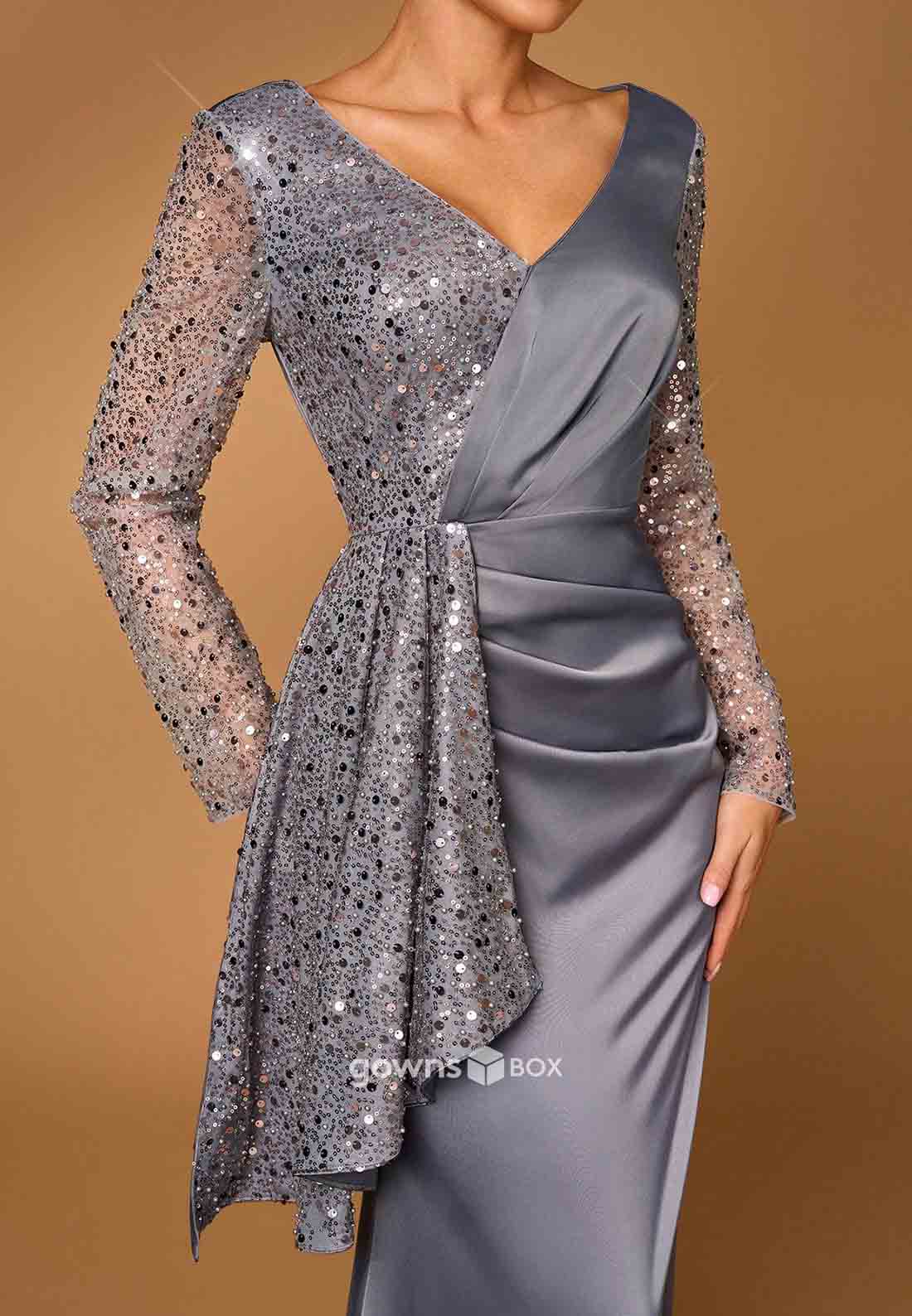 Long Sleeves Sequined V-Neck Mother of Bride Dresses Trumpet Pleated Floor-Length Evening Gowns-GownsBox