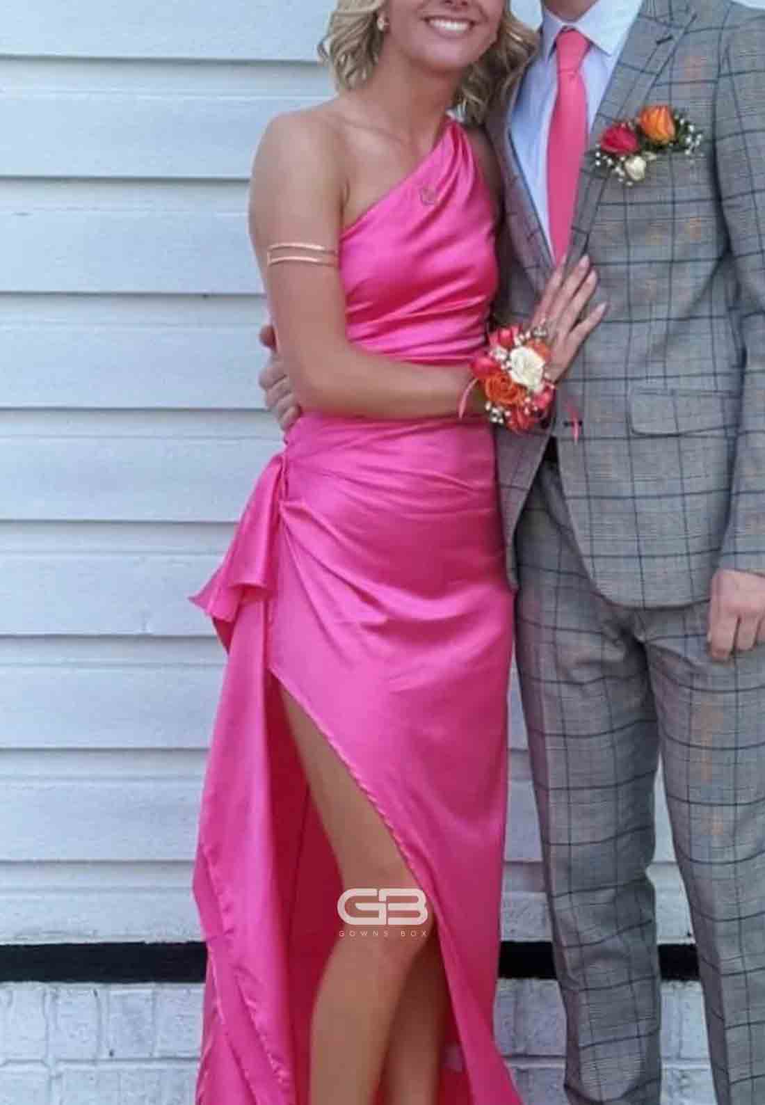 Red Spaghetti Straps Beading Sweetheart Mermaid Evening Gowns With Fea