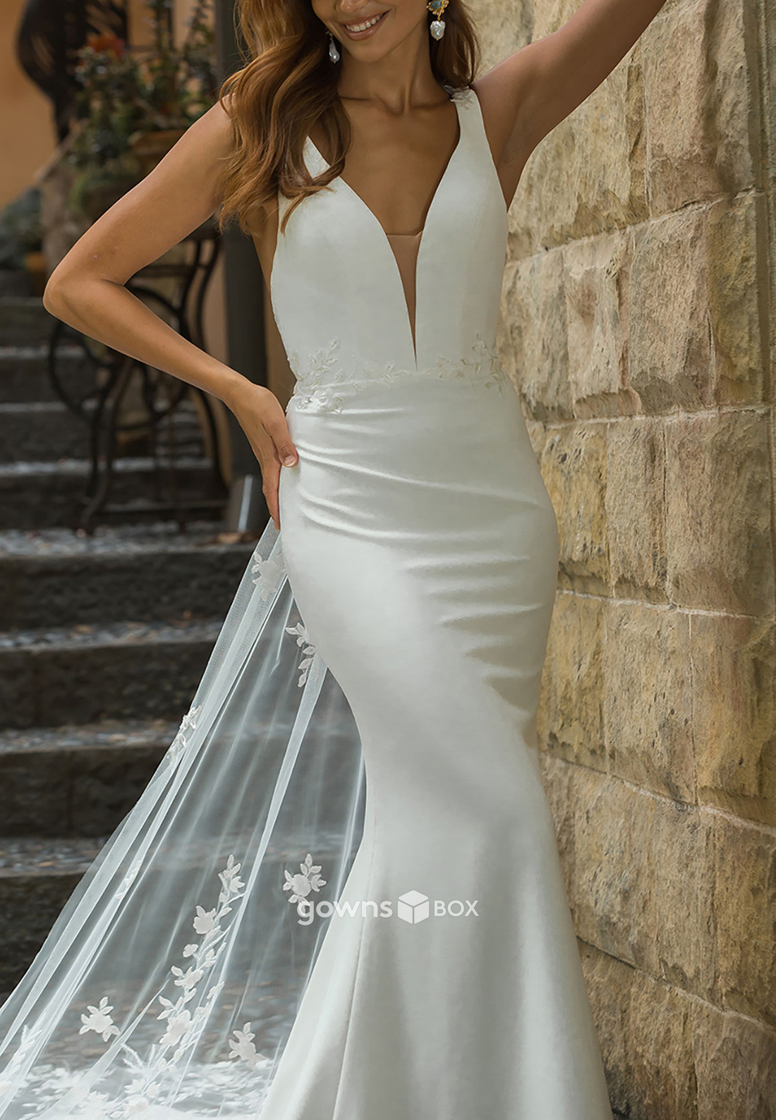 Bell Sleeves Lace High Slit A-Line Sweep Train V-Neck Vintage Wedding 